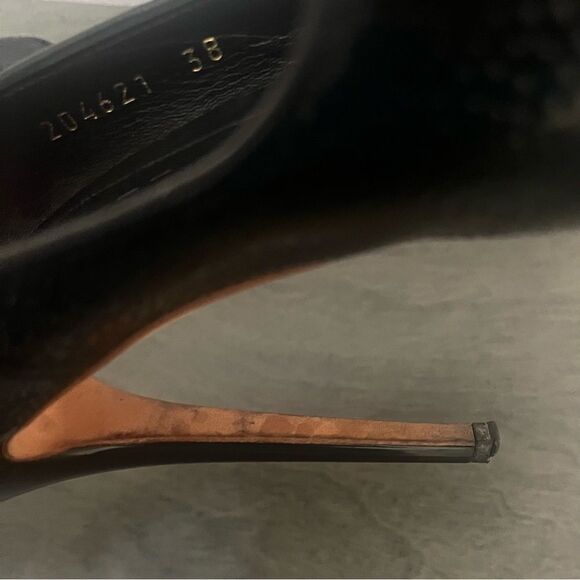 Alexander McQueen Leather Peep Toe Stiletto Heels Sz 8 Black Paisley Luxury Edgy - Picture 14 of 16